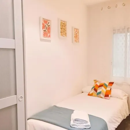 Apartment Centric 6 Cerca De A Playa Y El Tren Premiá de Mar